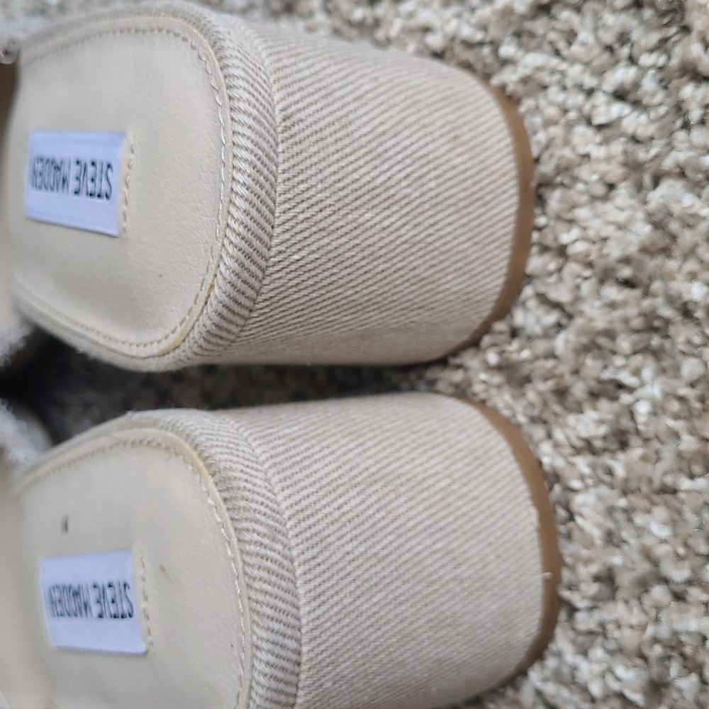 Steve Madden Women's Cream Studded Mules Size 9 M - Picture 5 of 8